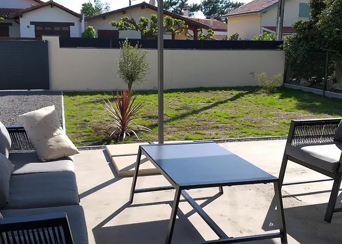 Maison : T2 Confortable Avec Jardin, Terrasse Et Parking, A 500m De L'ocean - Fr-1-319-181 Сasa de vacaciones *