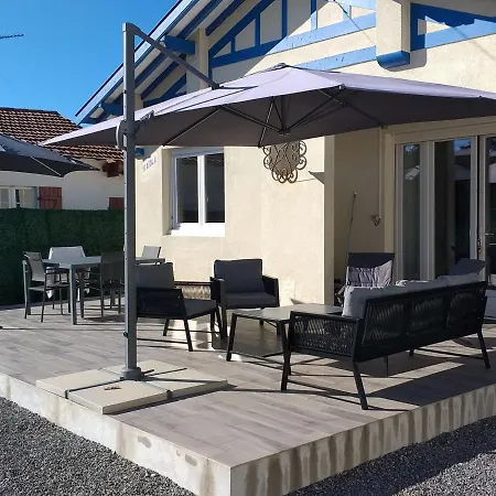 Maison : T2 Confortable Avec Jardin, Terrasse Et Parking, A 500m De L'ocean - Fr-1-319-181 Prázdninový dům *