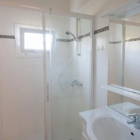 Maison : T2 Confortable Avec Jardin, Terrasse Et Parking, A 500m De L'ocean - Fr-1-319-181 * Biscarrosse-Plage