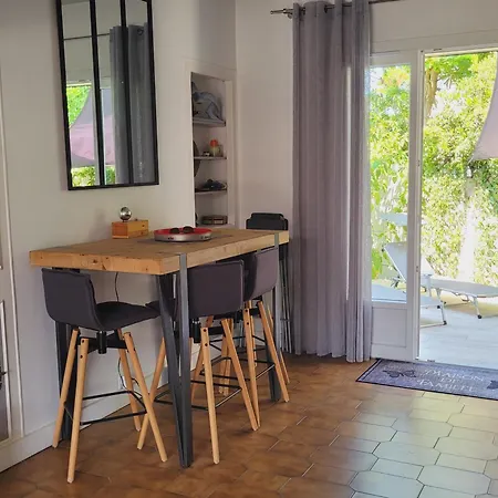 Maison : T2 Confortable Avec Jardin, Terrasse Et Parking, A 500m De L'ocean - Fr-1-319-181 Prázdninový dům Biscarrosse-Plage