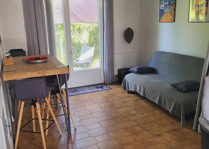 Hébergement de vacances Maison Plage, 2 Pièces, 6 Personnes - Fr-1-319-181 *